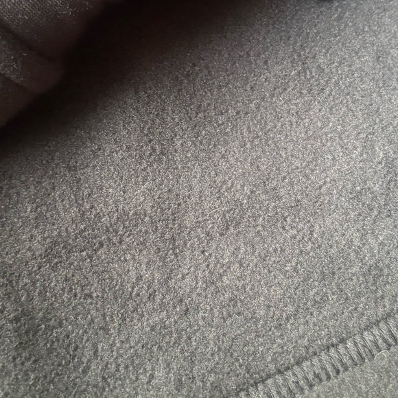 M Northface sweater - Picture 2 of 3